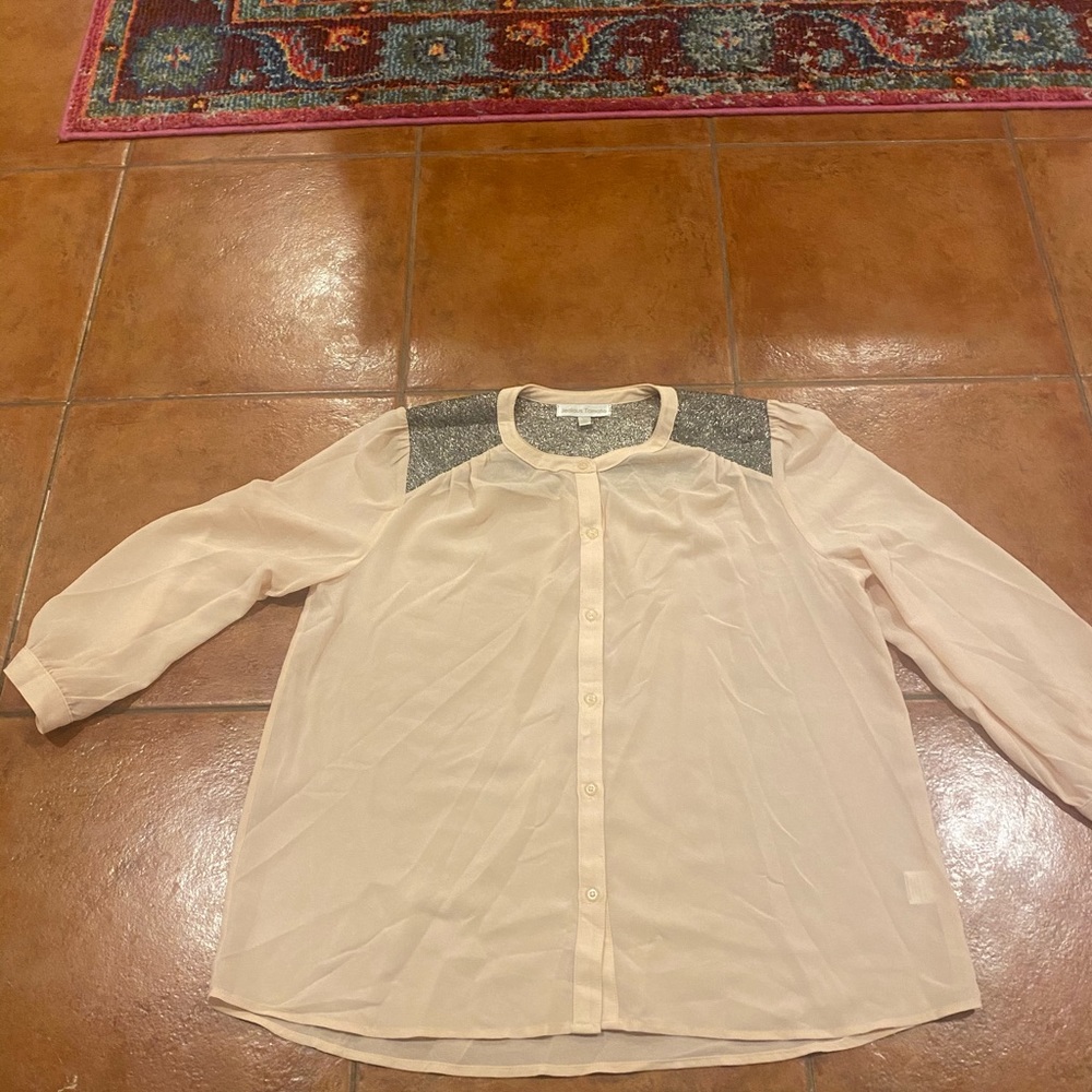 Boutique shirt with shiny silver/grey at top- L